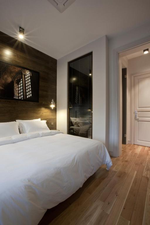Urban Aparthotel 2*